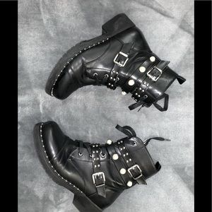 Chunky Misslola boots